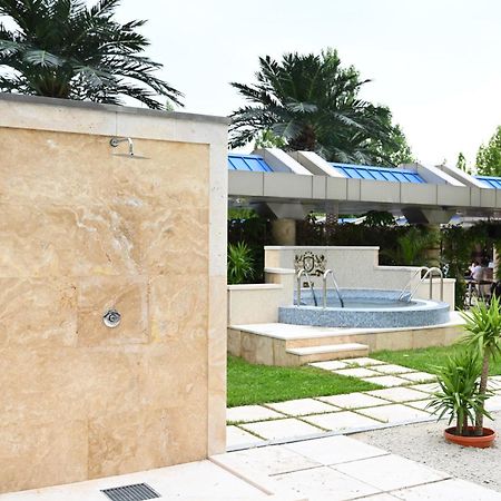 Multi Grand Pharaon Hotel Ptghni Dış mekan fotoğraf