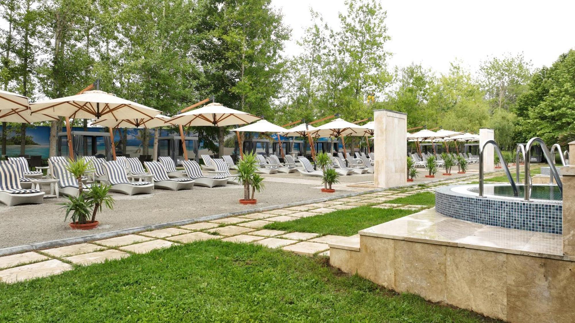 Multi Grand Pharaon Hotel Ptghni Dış mekan fotoğraf