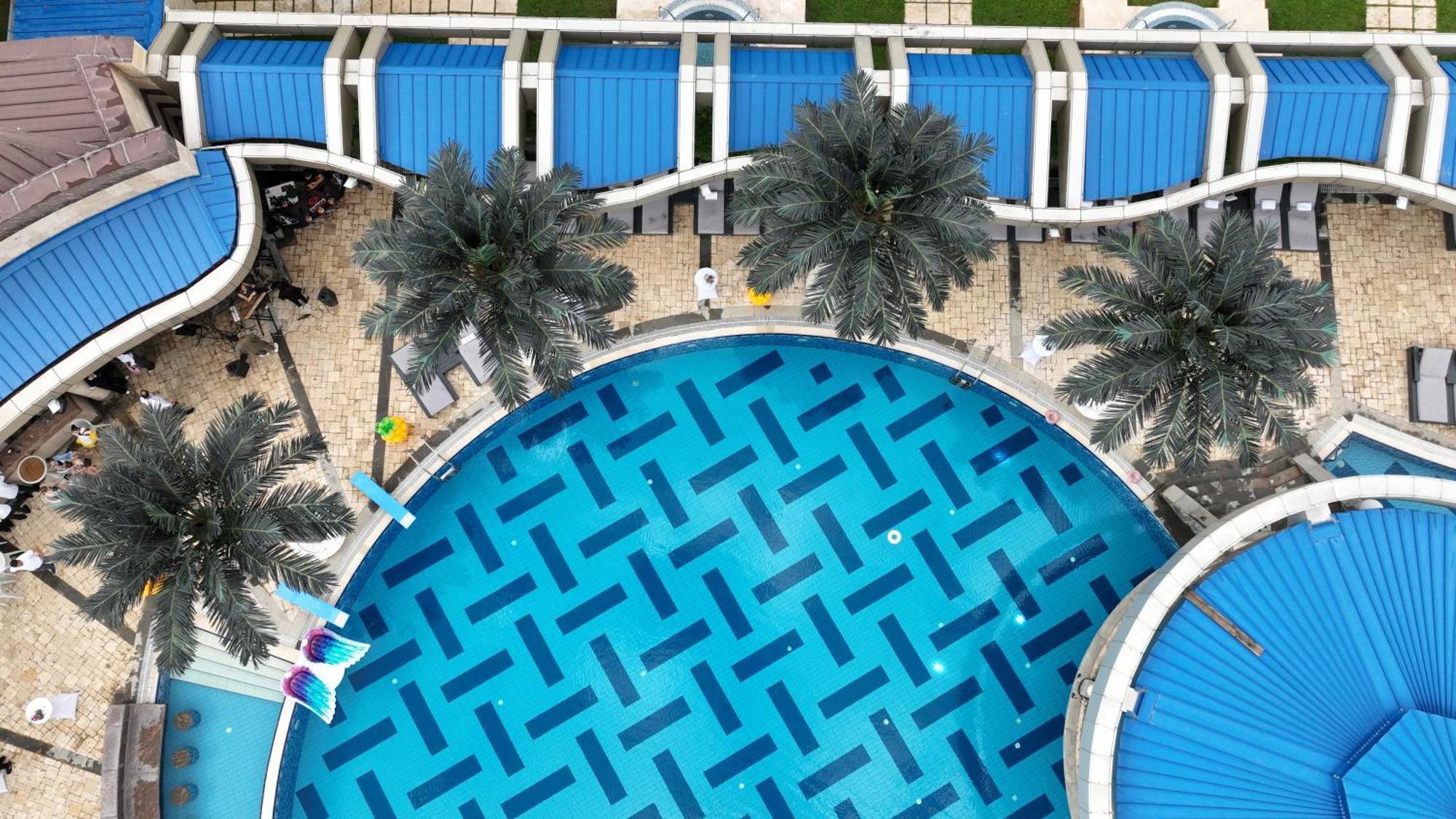 Multi Grand Pharaon Hotel Ptghni Dış mekan fotoğraf