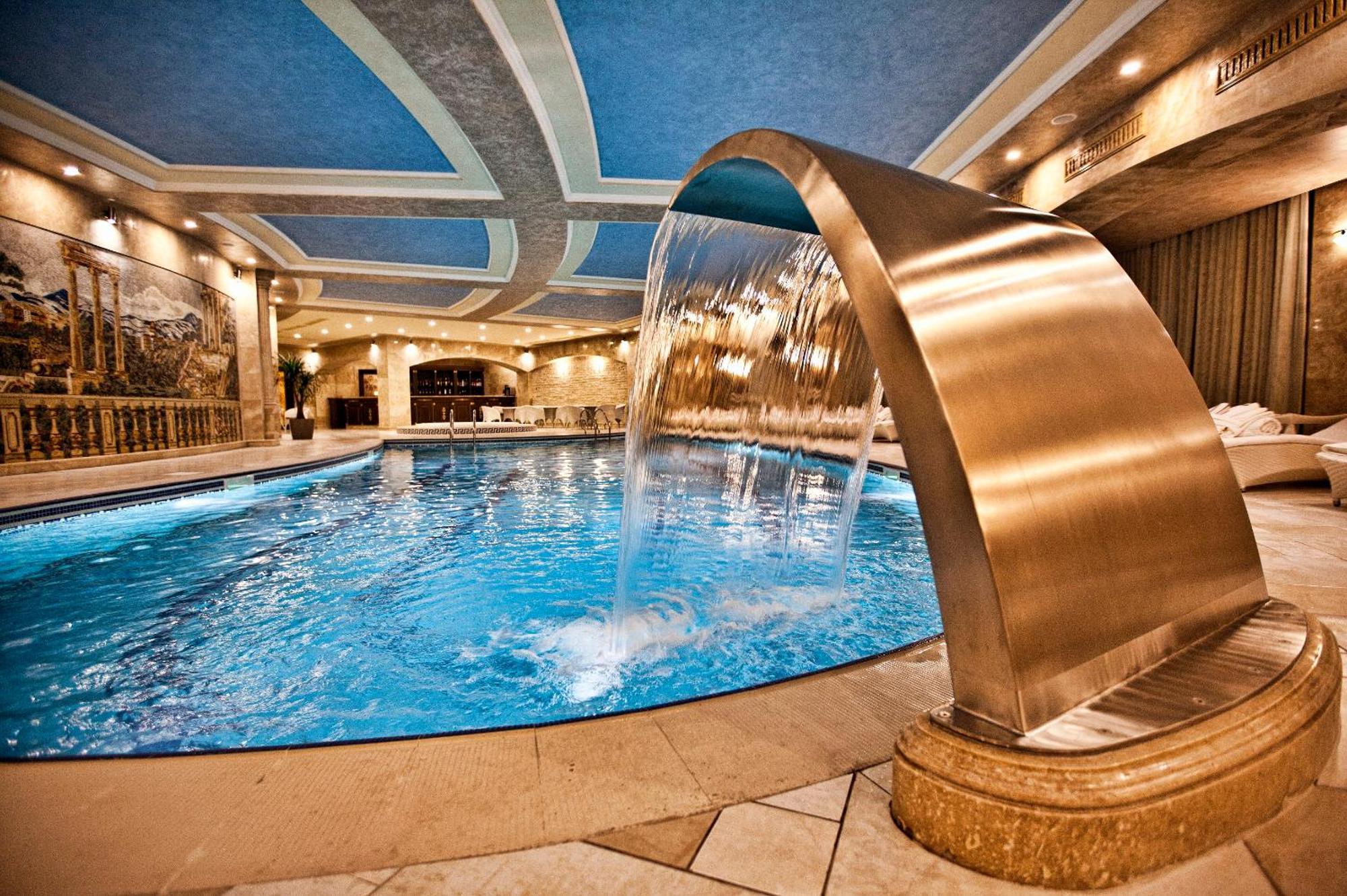 Multi Grand Pharaon Hotel Ptghni Dış mekan fotoğraf