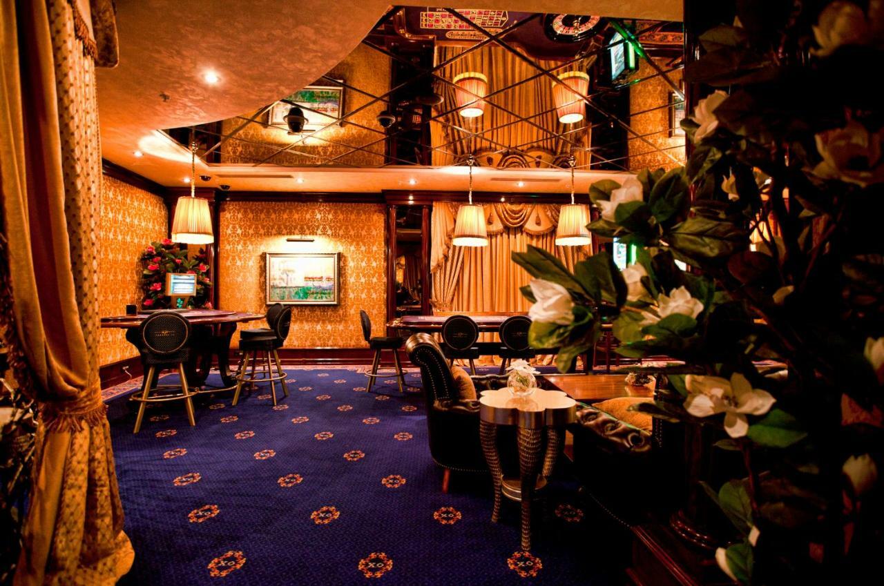 Multi Grand Pharaon Hotel Ptghni Dış mekan fotoğraf