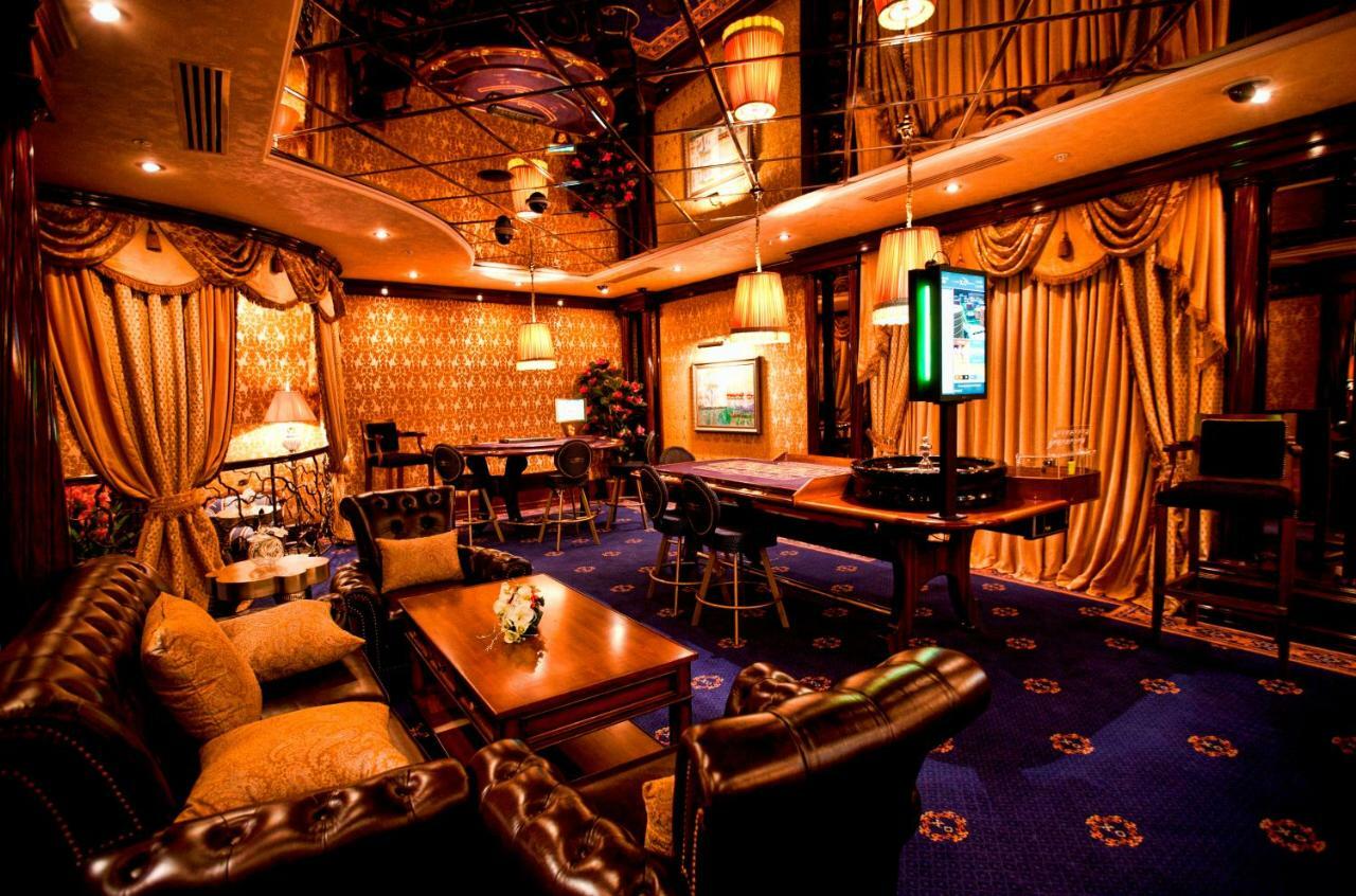 Multi Grand Pharaon Hotel Ptghni Dış mekan fotoğraf