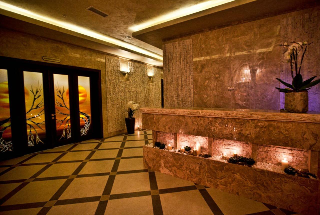 Multi Grand Pharaon Hotel Ptghni Dış mekan fotoğraf