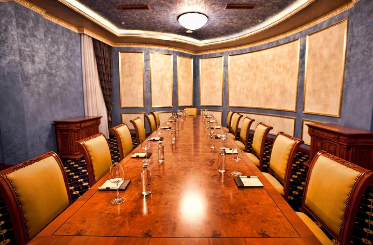 Multi Grand Pharaon Hotel Ptghni Dış mekan fotoğraf